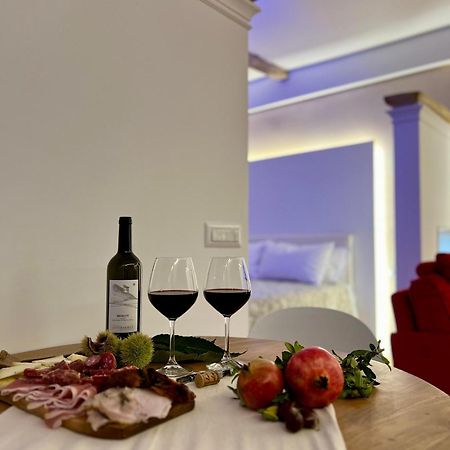 Elena'S Suite Sutri Exteriér fotografie