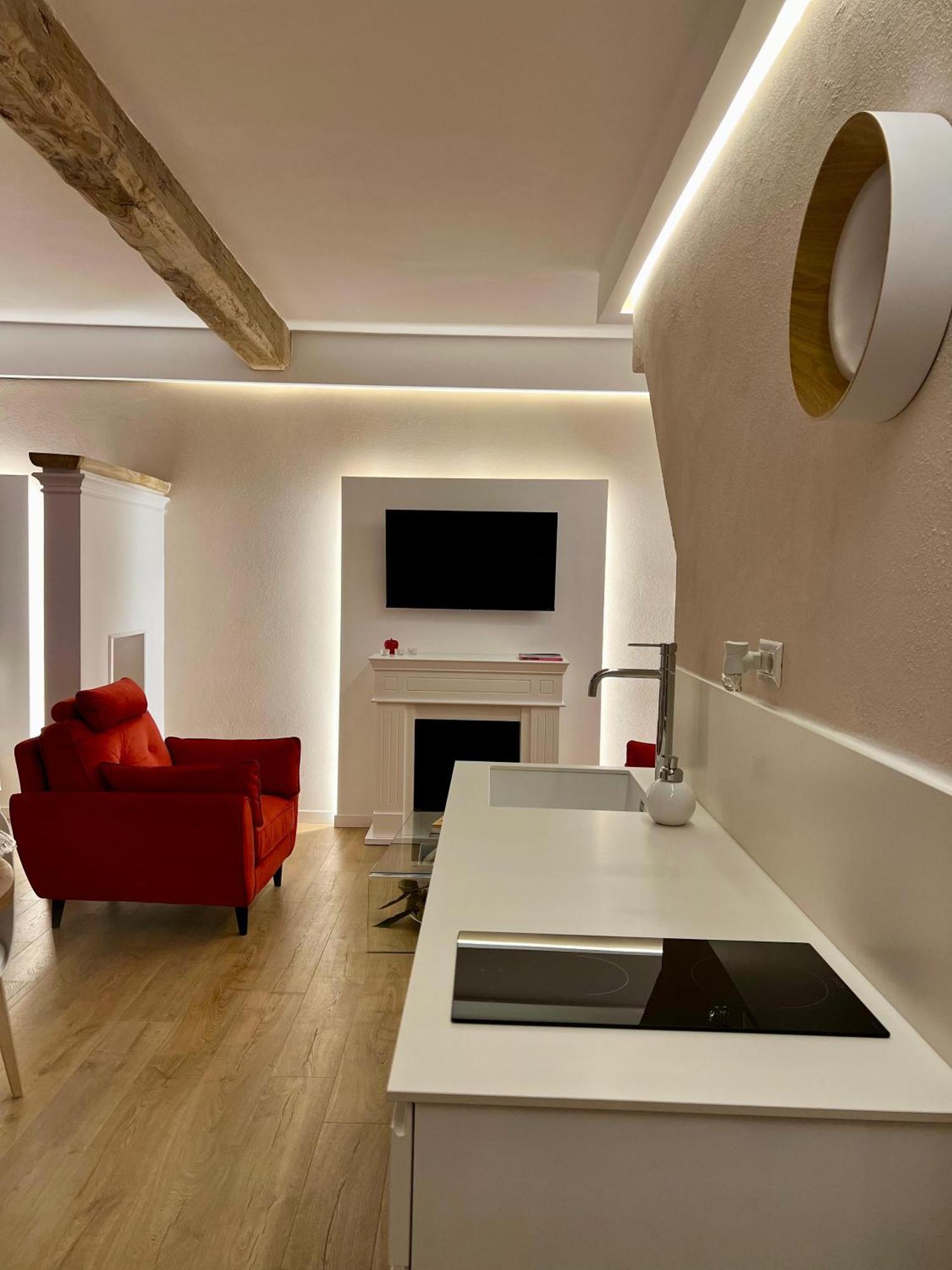 Elena'S Suite Sutri Exteriér fotografie