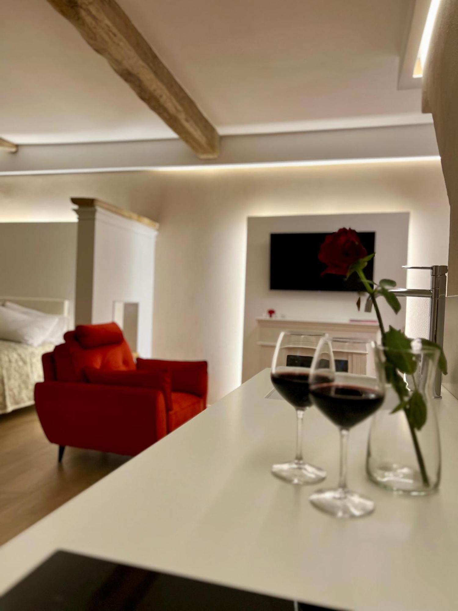 Elena'S Suite Sutri Exteriér fotografie