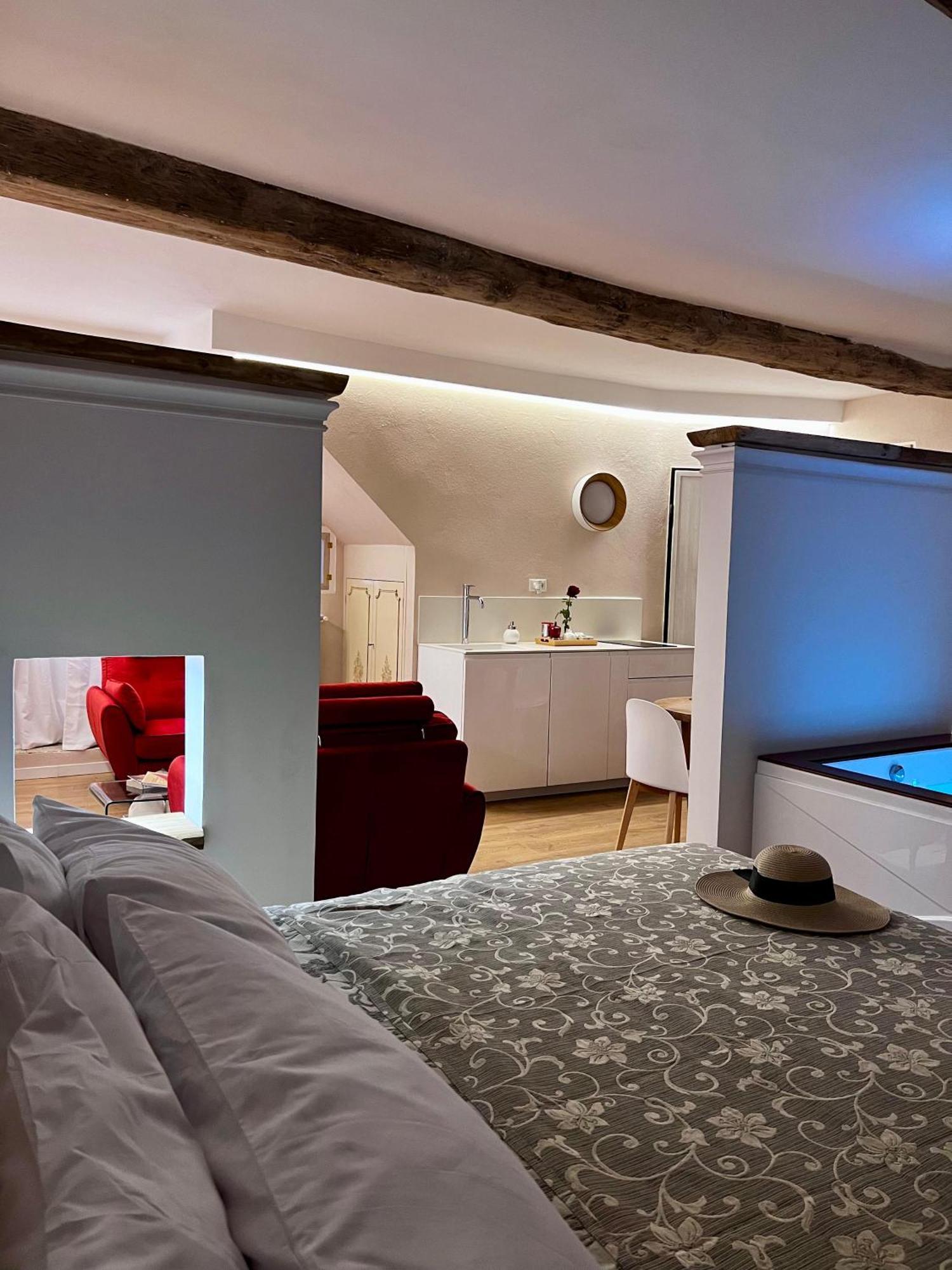 Elena'S Suite Sutri Exteriér fotografie
